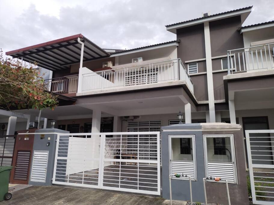 Rumah percutian 1793 Kepayang S2 # U *